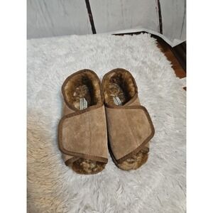 Hammacher Schlemmer Womens Large Brown Sheepskin Suede‎ Slippers Open Toe